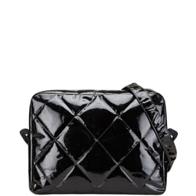 CHANEL Matelasse Crossbody Shoulder Bag in Black Patent Leather for Women