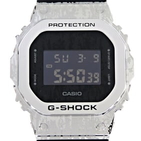 Casio G-SHOCK 5600 Series Women's and Men's Watches GM-5600GC-1JF