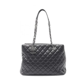 CHANEL Matelasse Tote Bag in Calfskin Leather, Black, Women's, A93925