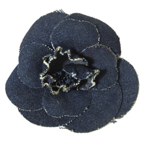 CHANEL Camellia Denim Brooch Corsage in Indigo Blue for Women