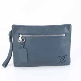 Louis Vuitton RFID-equipped LV Aerogramme Pochette M81029 Leather Clutch Bag for Men