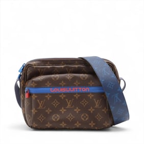 Louis Vuitton Monogram Pacific Messenger PM M43843 Leather Shoulder Bag for Men