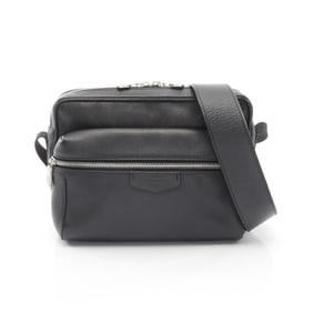 Louis Vuitton Outdoor Messenger PM Taiga Noir Shoulder Bag, Leather, Men's, Black, M33435