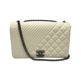 CHANEL Shoulder Bag Boy Chanel Chain Calfskin White Women's