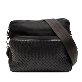 Bottega Veneta Intrecciato Shoulder Bag in Black Leather and Nylon for Women