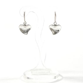TIFFANY & Co. Tiffany Carved Heart Elsa Peretti Earrings in 925 Sterling Silver for Women
