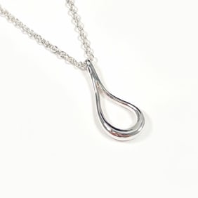 TIFFANY & Co. Tiffany Teardrop Elsa Peretti Necklace in 925 Sterling Silver for Women