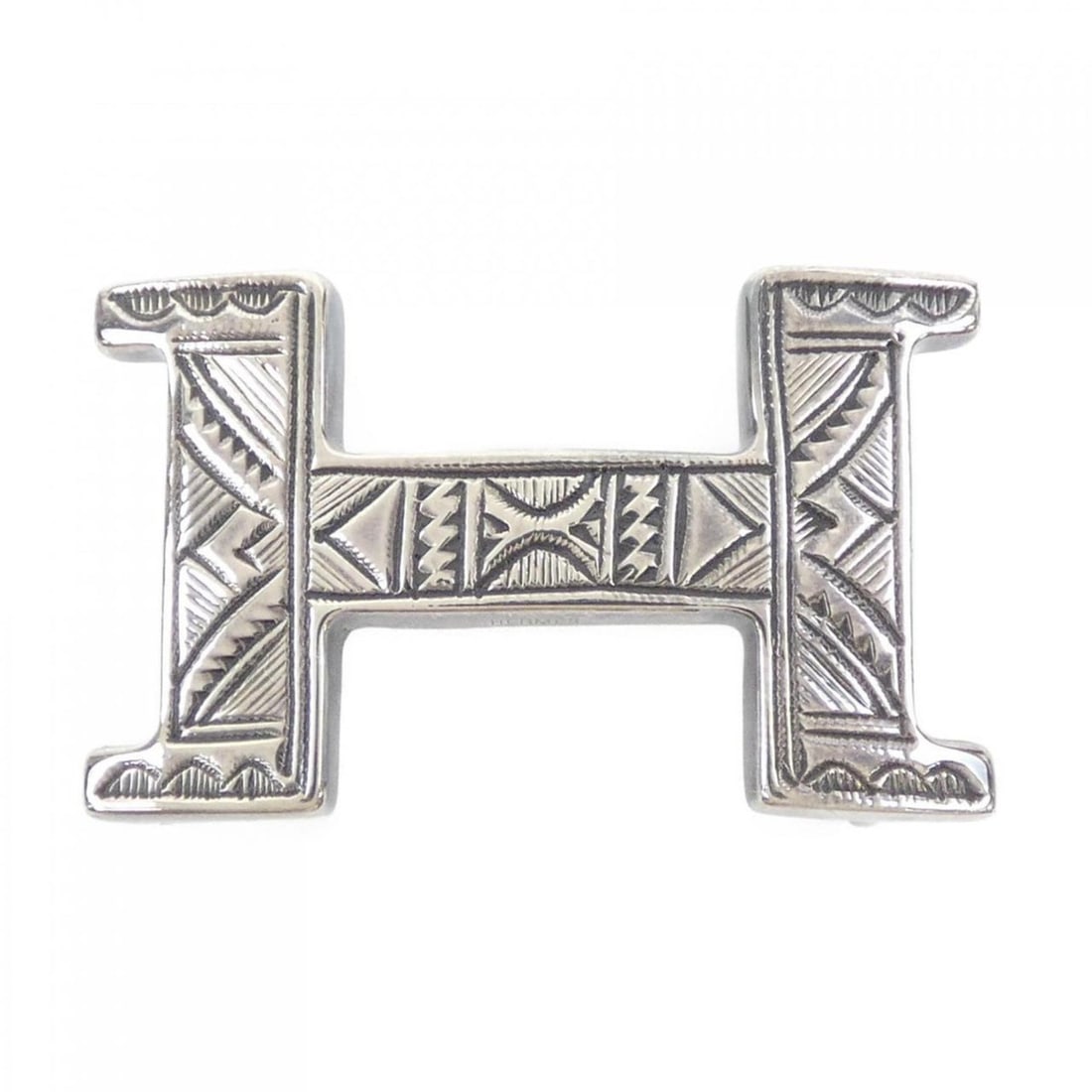 Hermes Hermès Mini Constance Touareg 24mm Buckle: --- Catalog ---Category: SizeBuckle Size: 4.5cm x 3cm / 1.77'' x 1.18''Category: DesignType: Standard beltColor: SilverGender: WomenMaterial (Buckle): Silver 925Category: GeneralLine: ConstanceBrand: