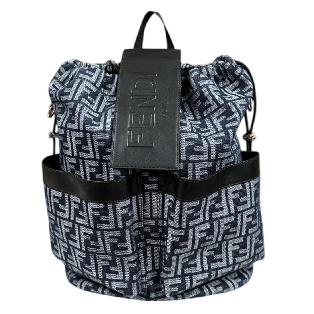 Fendi FF Jacquard Strike Medium Backpack/Daypack, Fabric 7VZ070, Men's, FENDI 2-way: --- Catalog ---Category: SizeSize (HxWxD): 42cm x 39cm x 15cm / 16.53'' x 15.35'' x 5.9''Category: DesignType: BackpackColor: Black, NavyGender: MenMaterial: Fabric , Leather Category: GeneralMPN: 7VZ