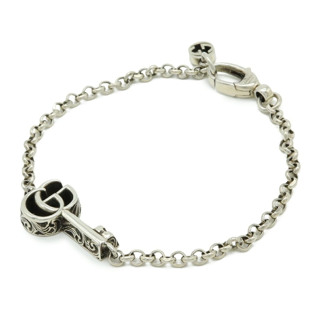 GUCCI Double G Key Bracelet Chain Arabesque in Ag925 and SV925 Silver #17: --- Catalog ---Category: SizeSize: 17Total Length: 18.5cm / 7.28''Category: DesignType: Charm braceletColor: SilverGender: WomenMaterial: Silver 925Category: GeneralBrand: Gucci--- Item List ---Sectio