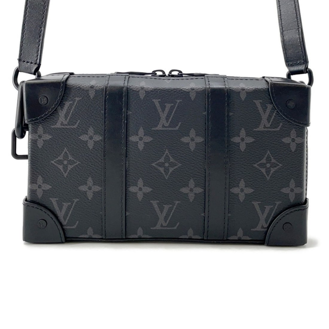 Louis Vuitton Monogram Eclipse Soft Trunk Wallet Shoulder Bag M69838 LOUIS VUITTON Black: --- Catalog ---Category: SizeSize (HxWxD): 12.5cm x 22.5cm x 5cm / 4.92'' x 8.85'' x 1.96''Category: DesignType: Shoulder bagColor: Black, Monogram Eclipse, NoirGender: Women,MenMaterial: Monogram Ecl