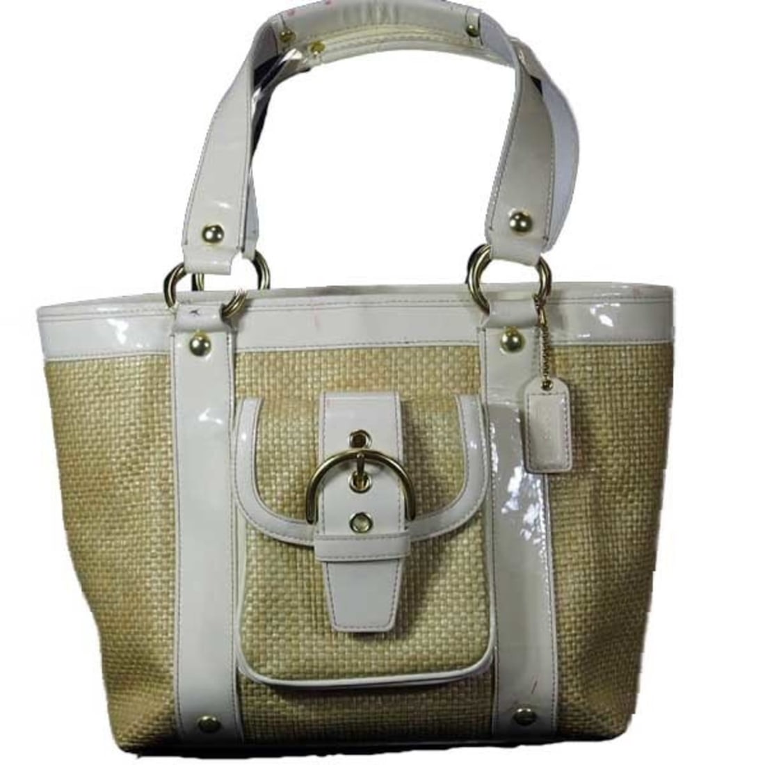 Coach Legacy Straw Leather Tote Bag, White, F11684: --- Catalog ---Category: SizeSize (HxWxD): 24cm x 28cm x 13cm / 9.44'' x 11.02'' x 5.11''Category: DesignType: Tote bagColor: WhiteGender: WomenMaterial: Leather Leather/Fur Type: Enamel LeatherCatego