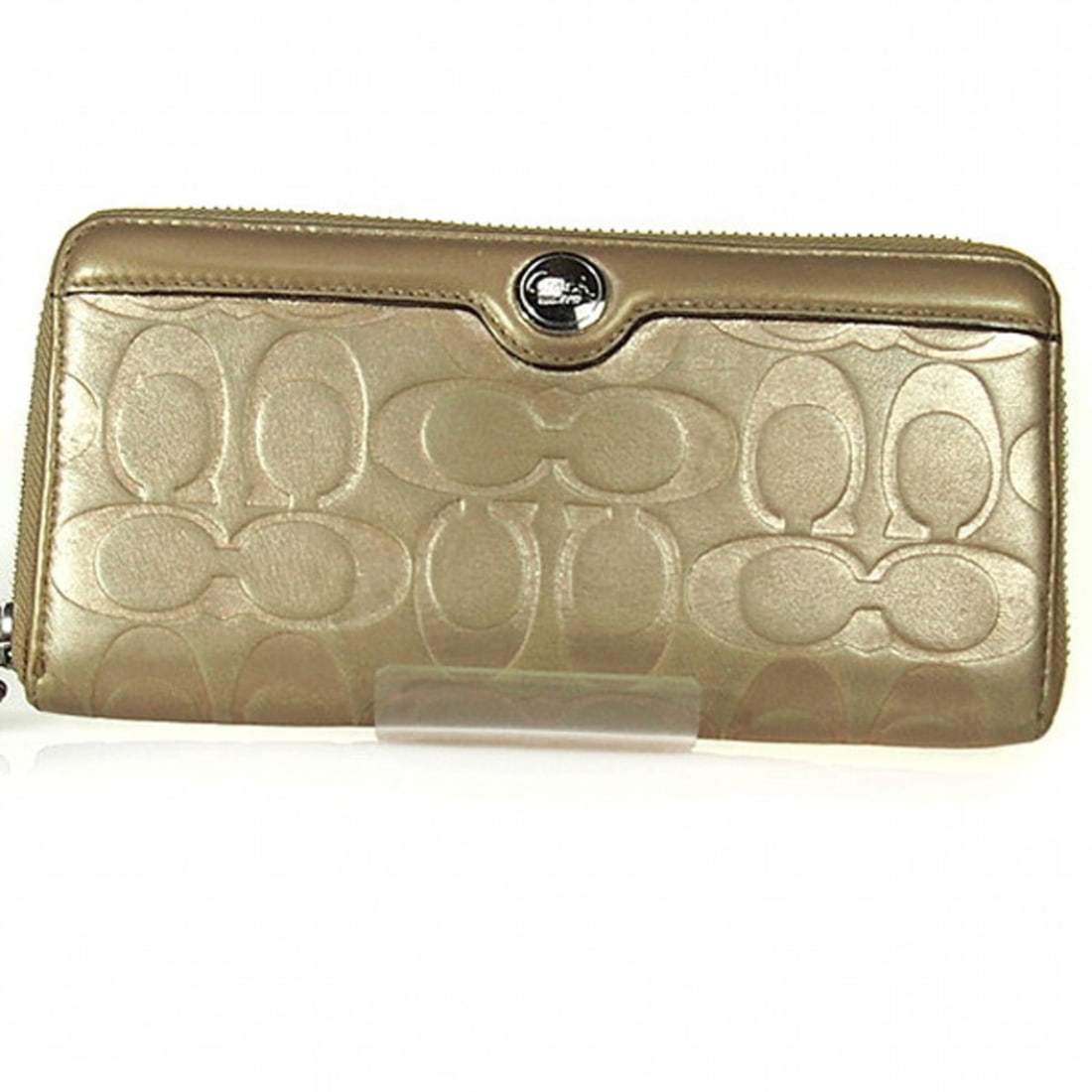 Coach long wallet with round zipper, gold: --- Catalog ---Category: SizeSize (HxWxD): 10cm x 20cm x 2.5cm / 3.93'' x 7.87'' x 0.98''Category: DesignType: Long wallet (bi-fold)Color: GoldGender: WomenCategory: GeneralBrand: Coach--- Item List -
