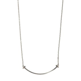 Excellent condition Tiffany T Smile Small Silver 925 Necklace 1494
