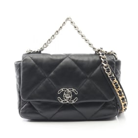 CHANEL 19 Disneuf Matelasse Shoulder Bag in Lambskin Leather, Black, Women's, AS1160