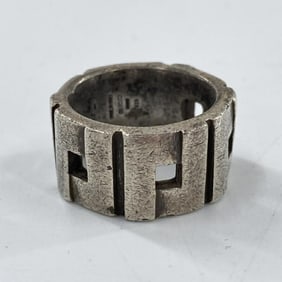 GUCCI Modern String Ring in Silver 925