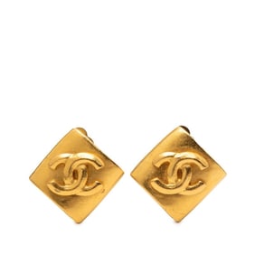 Vintage Chanel Coco Mark diamond motif earrings, gold plated, for women.
