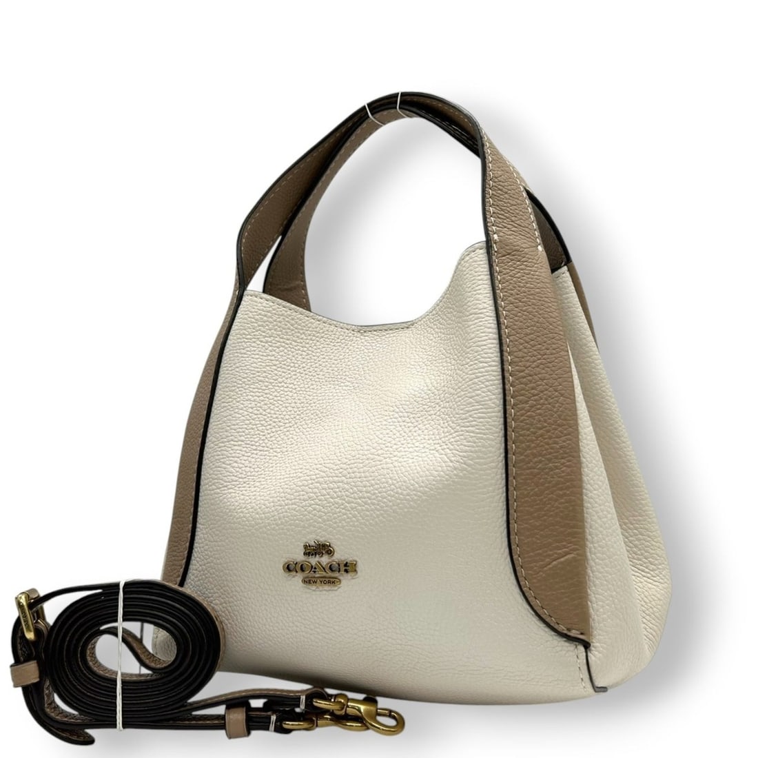 Coach Troop 88151 Tote Bag/Shoulder Bag in White Beige with Two-Tone Leather and Gold Hardware,: --- Catalog ---Category: SizeSize (HxWxD): 18cm x 22cm x 11cm / 7.08'' x 8.66'' x 4.33''Category: DesignType: Handbag, Shoulder bag, Tote bagColor: Beige, WhiteGender: WomenMaterial: Leather Category: