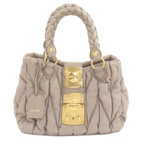 Miu Miu Miu Matelasse handbag in calfskin for women.