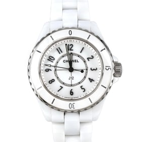 Chanel J12 33mm Ceramic Watch H5698 Quartz Movement