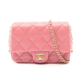 CHANEL Matelasse Small Shoulder Bag in Lambskin Leather, Pink