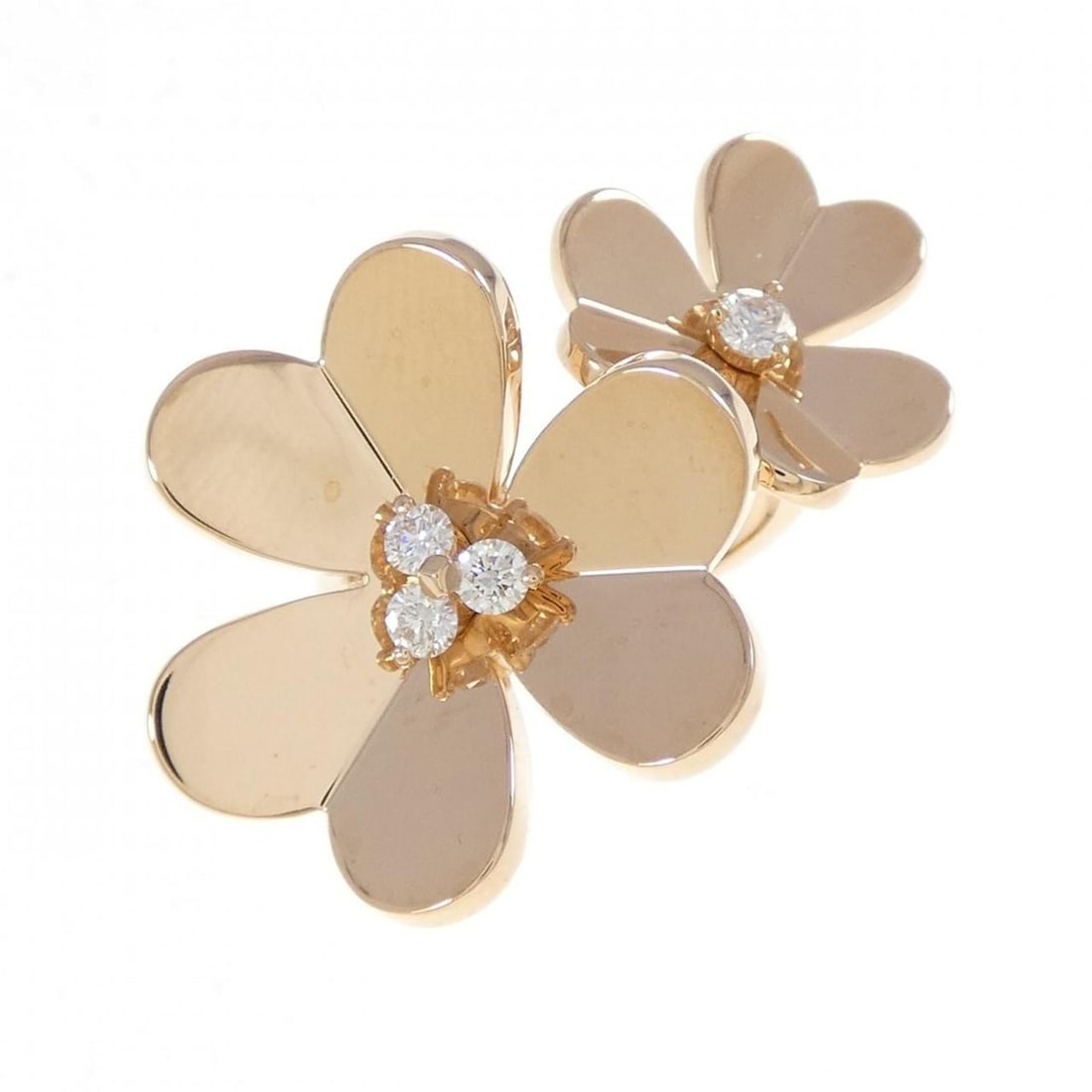 Van Cleef & Arpels Frivole Entree Les Doors Ring: --- Catalog ---Category: SizeUS Size: 5Brand Size: 49Category: DesignType: Band ringColor: Pink goldStone: DiamondGender: WomenMaterial: Pink gold (18K)Category: GeneralMPN: VCARPFBL00Brand: Van Cleef