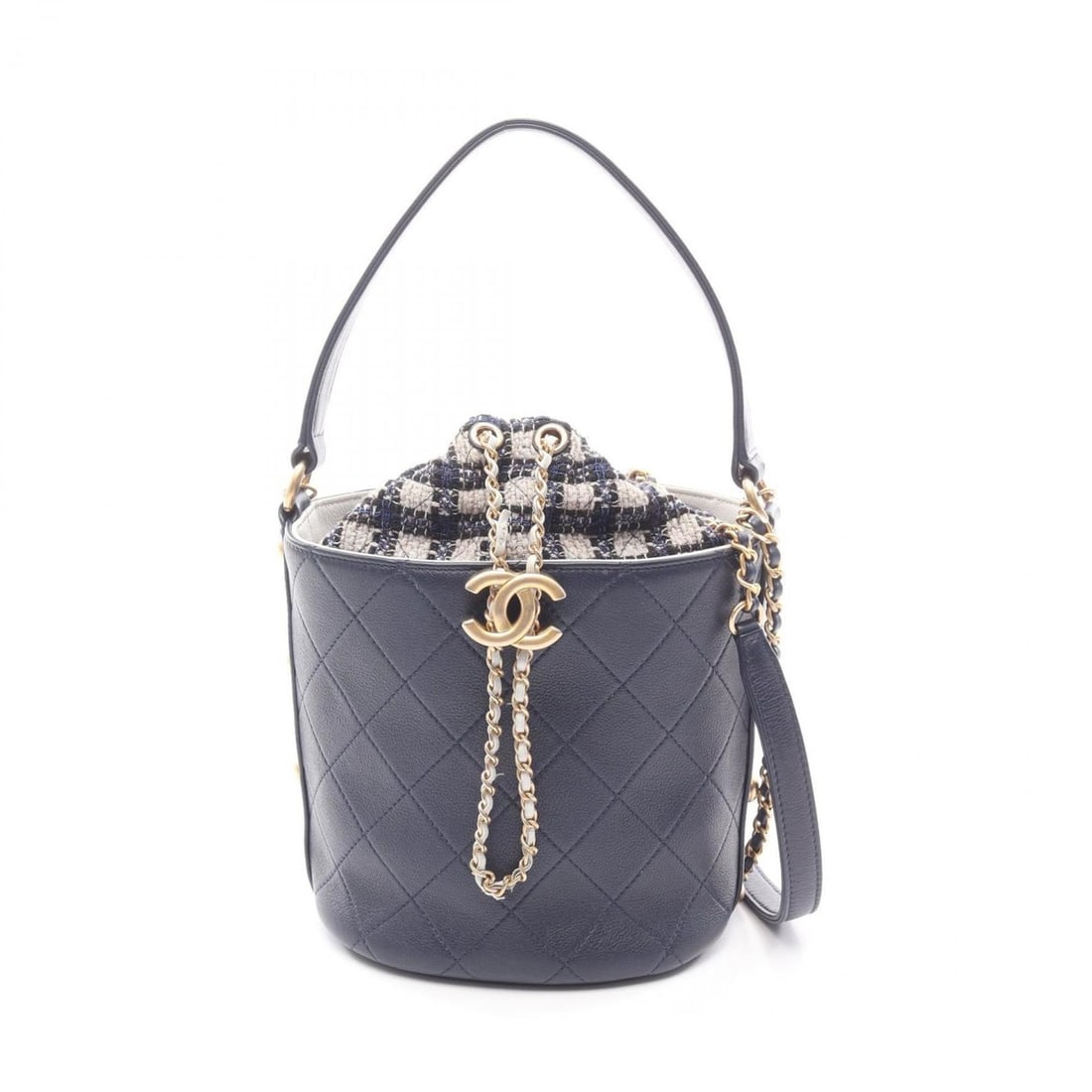 CHANEL Matelasse Small Bucket Bag Shoulder Leather Fabric Women's Navy Multicolor: --- Catalog ---Category: SizeSize (HxWxD): 17cm x 16cm x 12.5cm / 6.69'' x 6.29'' x 4.92''Category: DesignType: Shoulder bagColor: Multi-color, NavyGender: WomenMaterial: Leather , Fabric Hardware Col