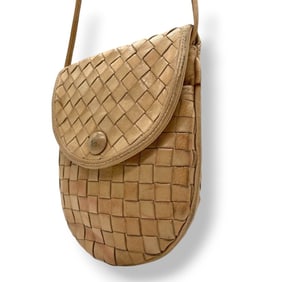 Bottega Veneta Intrecciato Shoulder Bag/Pochette/Mini Bag in Beige and Camel Leather, Size s23