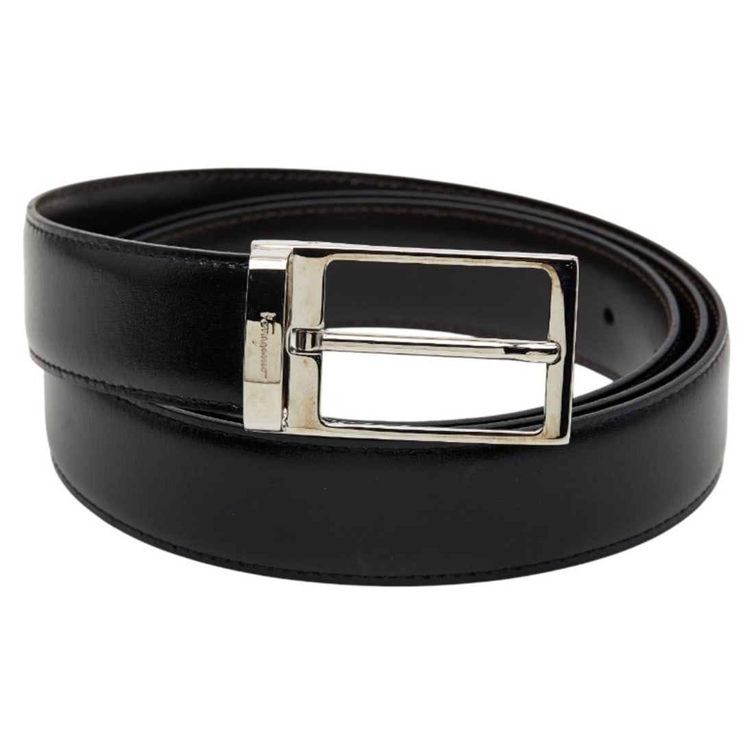 Salvatore Ferragamo reversible belt in black and brown leather for men.: --- Catalog ---Category: SizeLength: 111cm - 121cm / 43.7'' - 47.63''Category: DesignType: Standard beltColor: Black, BrownGender: MenMaterial (Strap): Leather Category: GeneralBrand: Salvatore Ferrag