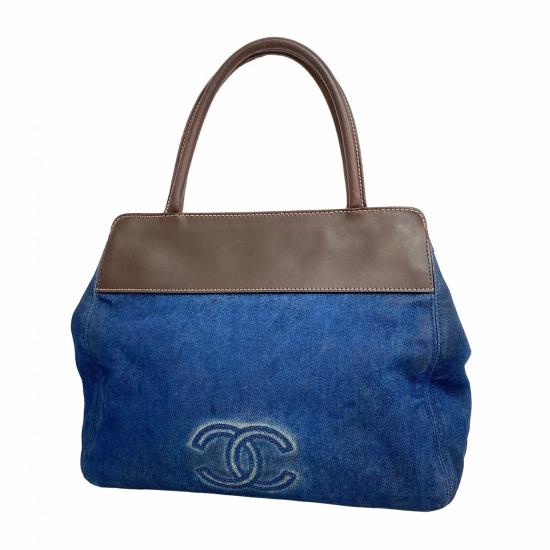 Chanel tote bag denim leather brown blue women's: --- Catalog ---Category: SizeSize (HxWxD): 26.5cm x 32.5cm x 10cm / 10.43'' x 12.79'' x 3.93''Category: DesignType: Tote bagColor: Blue, BrownGender: WomenMaterial: Denim , Leather Hardware Color: Gol