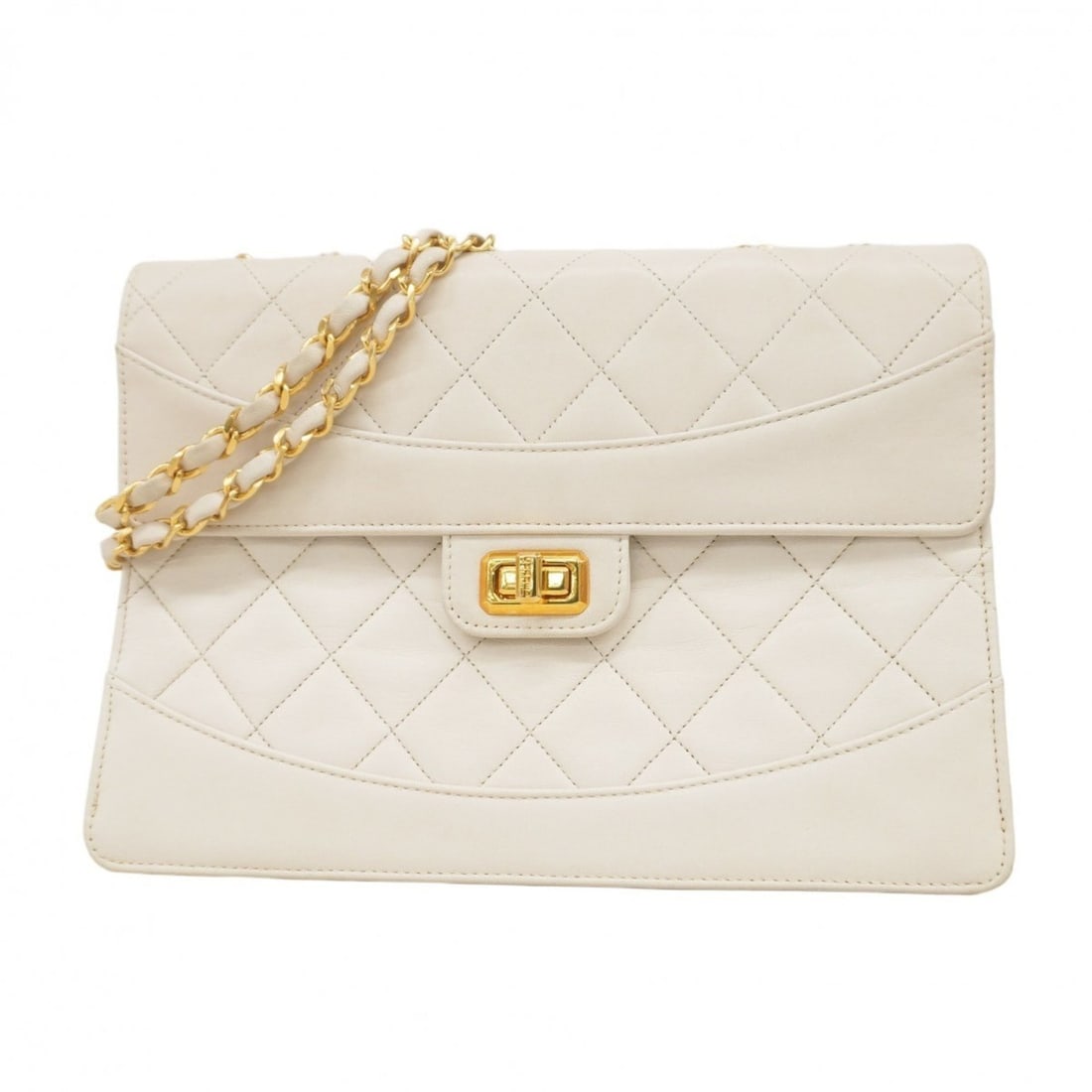 Chanel Matelasse Shoulder Bag, Lambskin, White, Women's: --- Catalog ---Category: SizeSize (HxWxD): 19cm x 25cm x 7.5cm / 7.48'' x 9.84'' x 2.95''Category: DesignType: Shoulder bagColor: WhiteGender: WomenMaterial: Leather Hardware Color: GoldLeather/Fur Ty