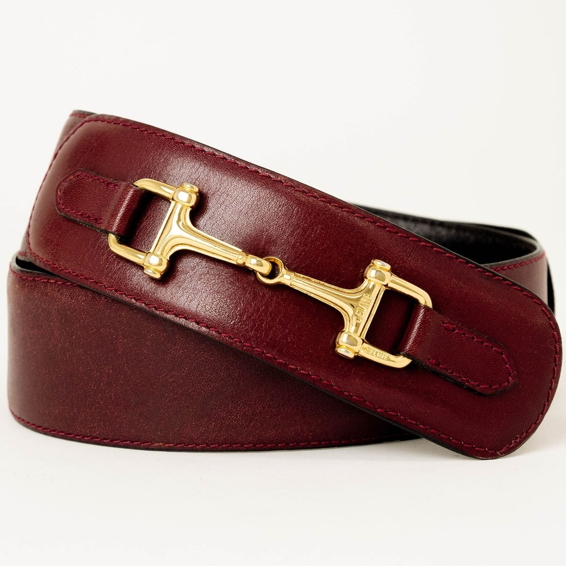 Celine Old Narrow Belt with Bit Clasp, 40mm, 65cm, Bordeaux: --- Catalog ---Category: SizeLength: 60cm - 68cm / 23.62'' - 26.77''Category: DesignType: Standard beltColor: BordeauxGender: WomenMaterial (Strap): Leather Category: GeneralBrand: CelineCountry of Or