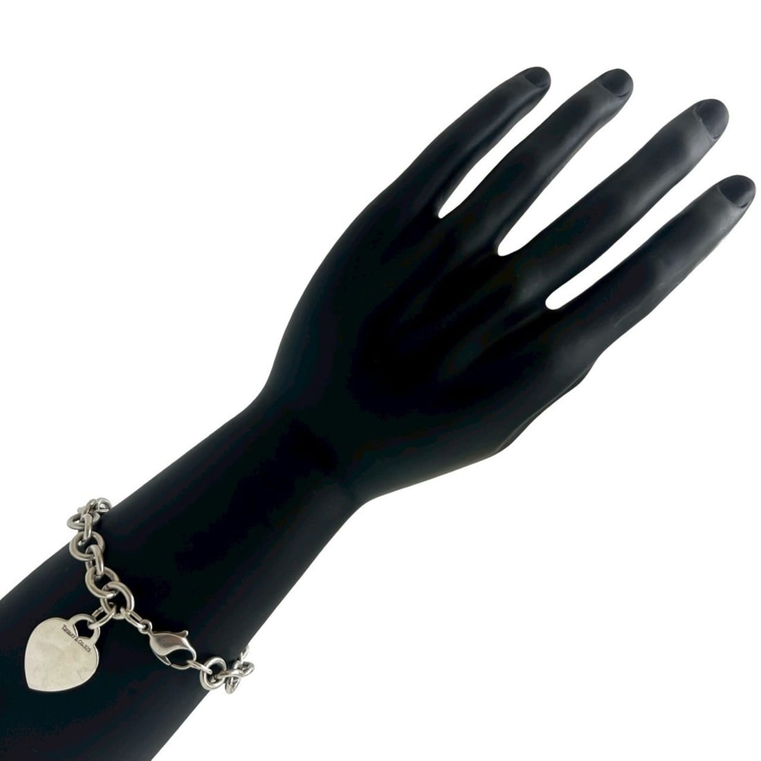 TIFFANY & Co. Tiffany Return to Heart Tag Sterling Silver Chain Bracelet, 23268: --- Catalog ---Category: SizeLength: 20cm / 7.87''Category: DesignType: Charm braceletColor: SilverGender: WomenMaterial: Silver 925Category: GeneralBrand: Tiffany--- Item List ---Section: ConditionRa