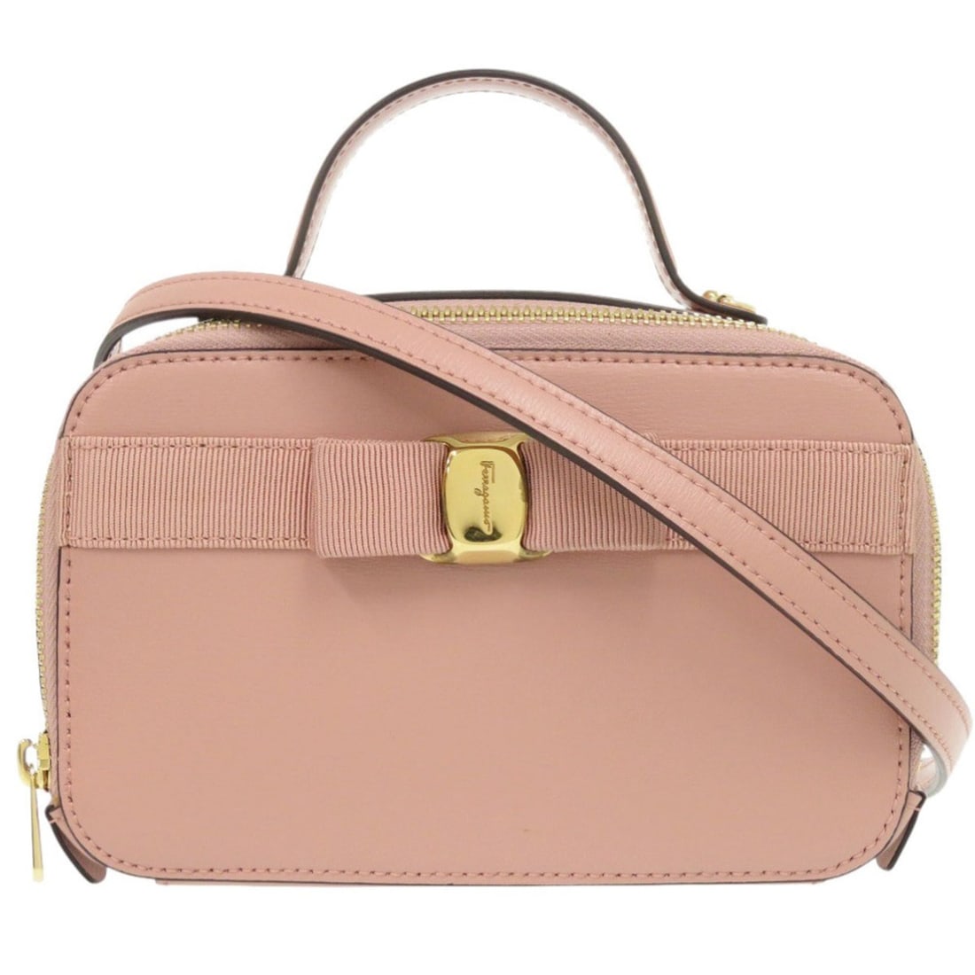 Excellent condition Salvatore Ferragamo 2-way Vara Ribbon leather pink shoulder bag 0588: --- Catalog ---Category: SizeSize (HxWxD): 11.5cm x 17.5cm x 6cm / 4.52'' x 6.88'' x 2.36''Category: DesignType: Shoulder bagColor: PinkGender: WomenMaterial: Leather Category: GeneralBrand: Salvatore