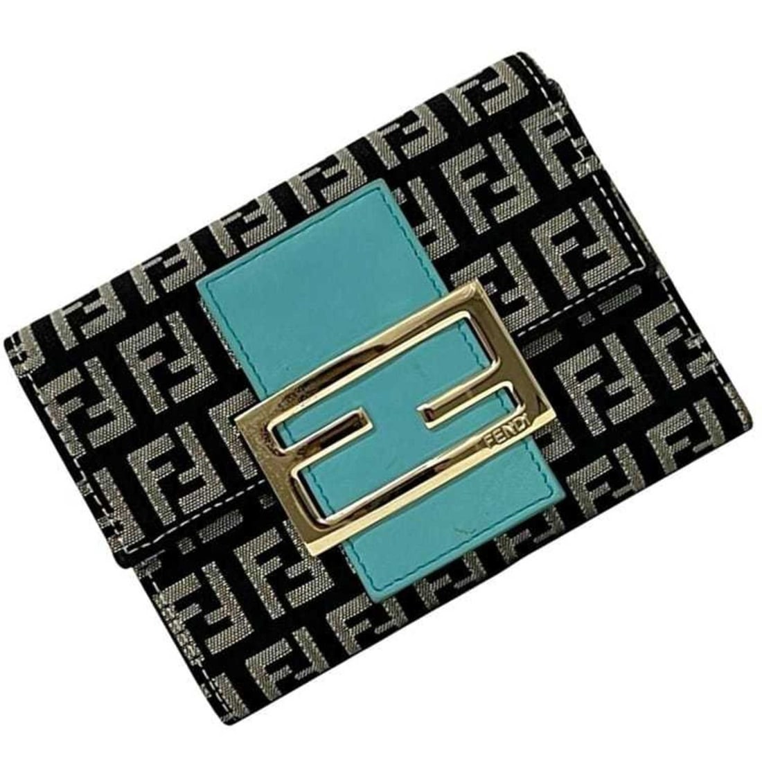 Fendi Tri-fold Wallet ec-24804 Blue Black Zucchino 8M0023 Canvas Leather 2289 028 FENDI FF Light: --- Catalog ---Category: SizeSize (HxWxD): 10cm x 13.2cm x 3.5cm / 3.93'' x 5.19'' x 1.37''Category: DesignType: Wallet (tri-fold)Color: Black, BlueGender: Men,WomenMaterial: Canvas , Leather Category