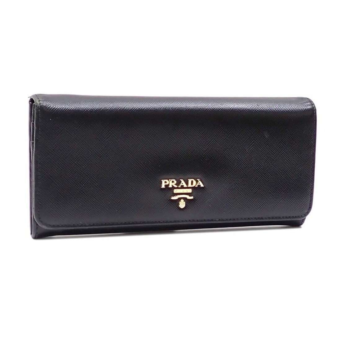 Prada Women's Bifold Long Wallet in Nero Saffiano Leather, Black, 1M1132: --- Catalog ---Category: SizeSize (HxWxD): 9cm x 19cm x 2cm / 3.54'' x 7.48'' x 0.78''Category: DesignType: Long wallet (bi-fold)Color: BlackGender: WomenMaterial: Leather Leather/Fur Type: Saffiano l