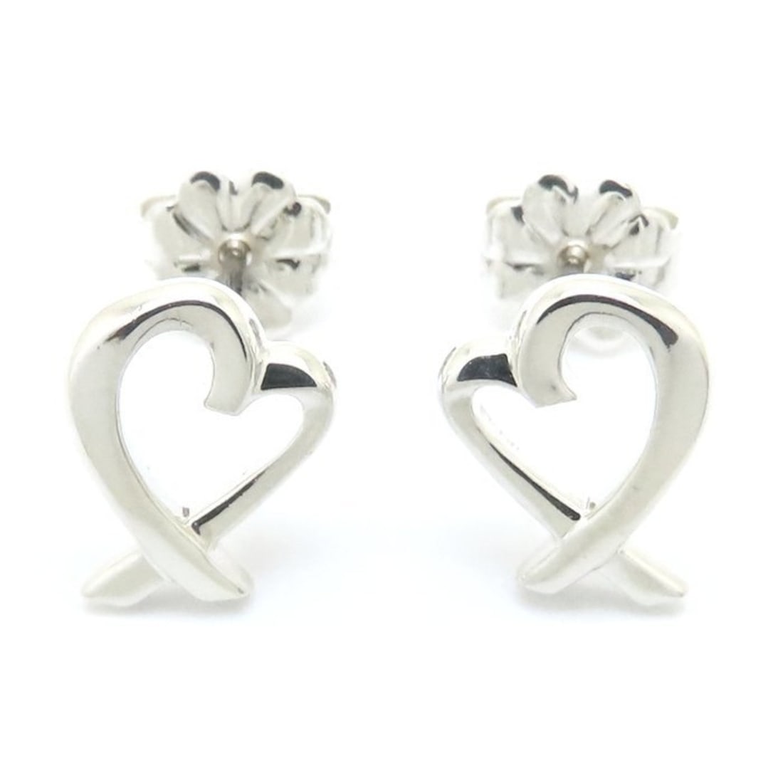 TIFFANY & Co. Tiffany Loving Heart Earrings, Paloma Picasso, SV925, Women's, 294724: --- Catalog ---Category: SizeSize (HxWxD): 10.20mm x 7.70mm / 0.40'' x 0.30''Category: DesignType: Stud earringsGender: WomenMaterial: Silver 925Category: GeneralBrand: Tiffany--- Item List ---Section