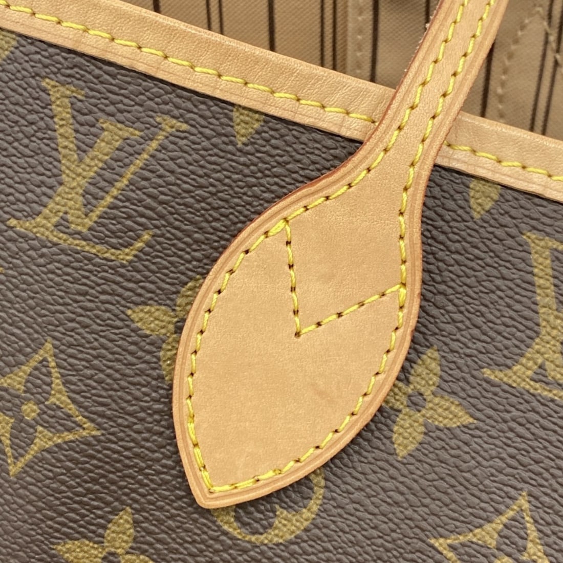 Bvlgari Serpenti Bangle - 8