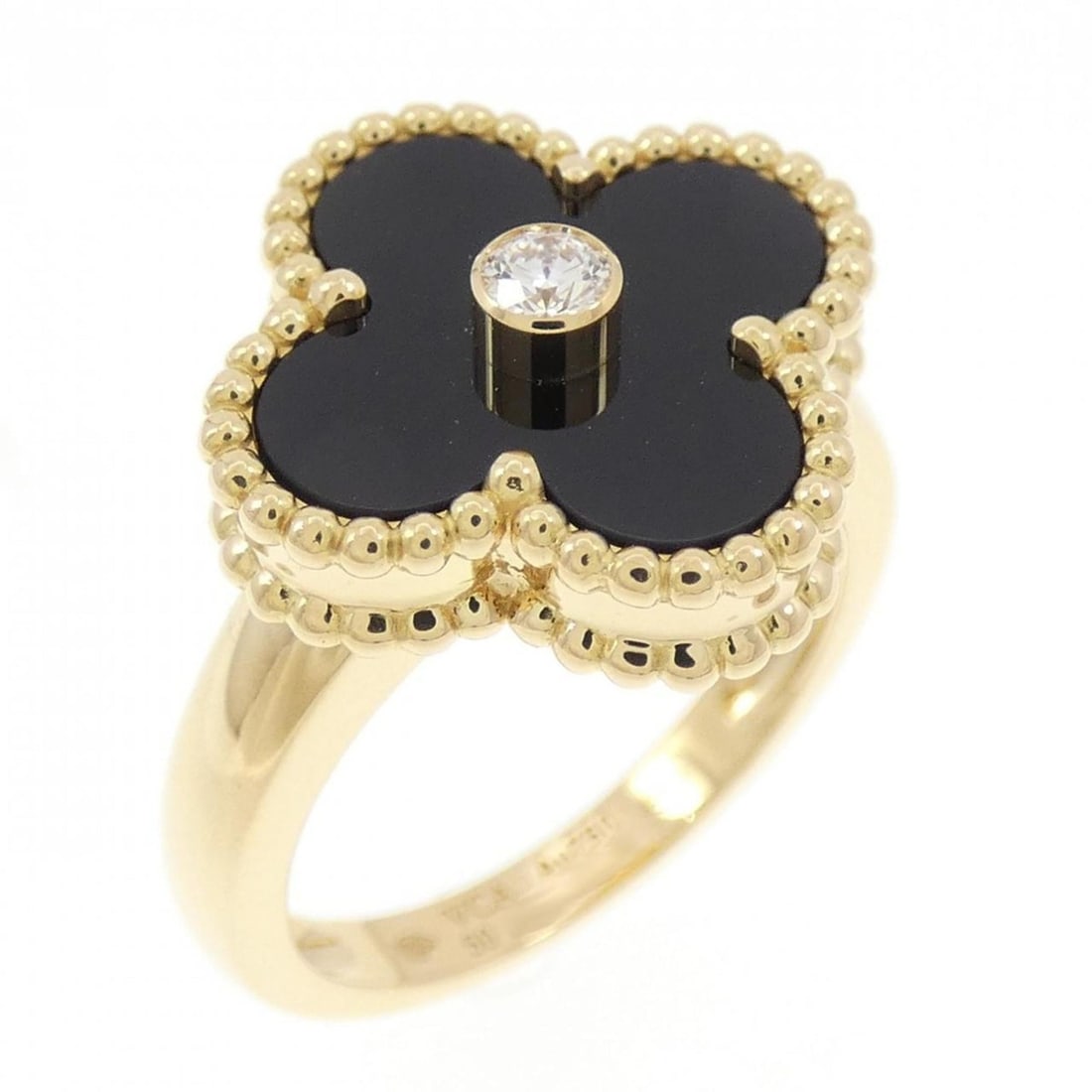 Van Cleef & Arpels Vintage Alhambra Ring: --- Catalog ---Category: SizeJP Size: 10US Size: 5.5Category: DesignColor: Yellow goldGender: WomenMaterial: Yellow goldCategory: GeneralMPN: VCARA41000Brand: Van Cleef & Arpels--- Item List ---Sectio