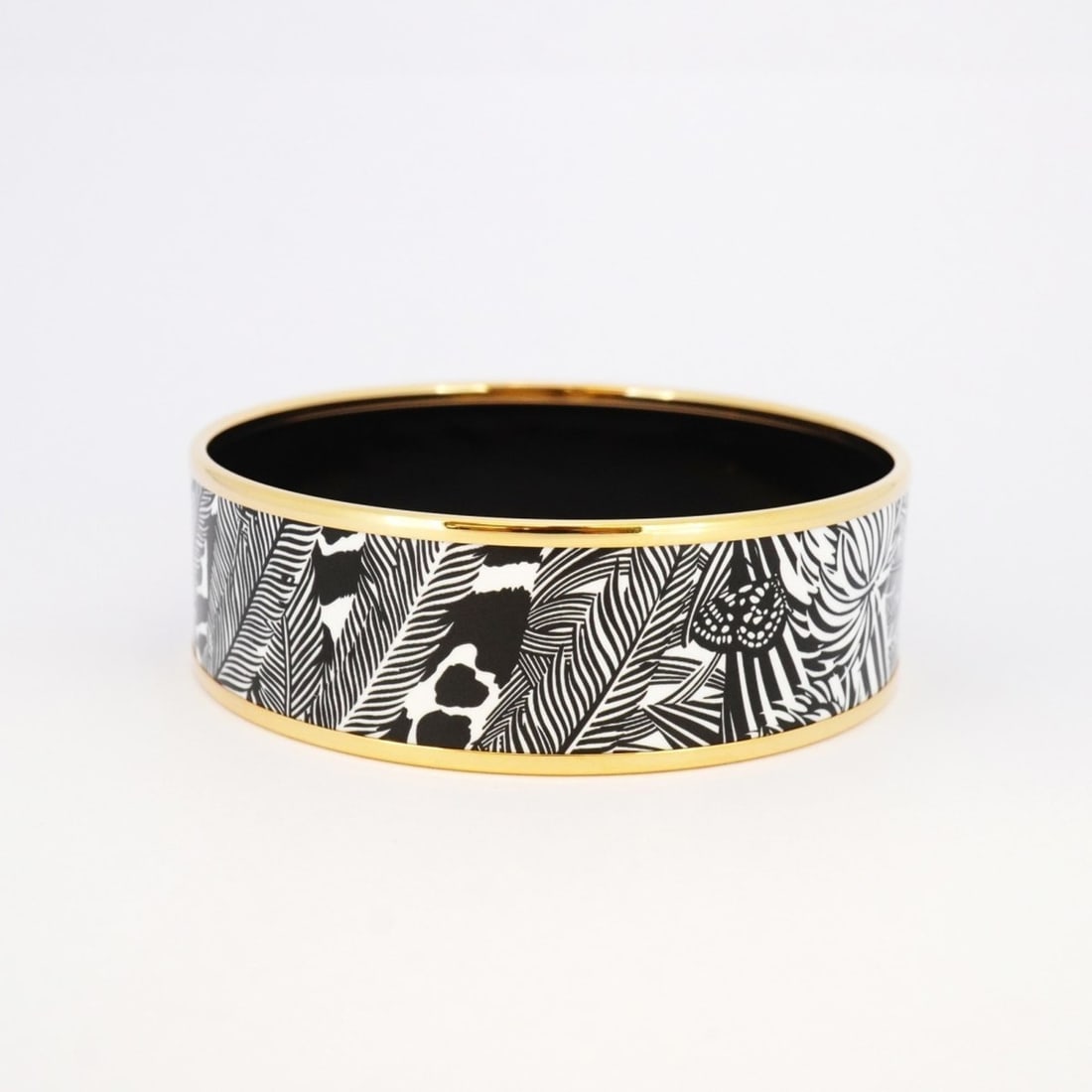 Van Cleef & Arpels Diamond B Ring - 9