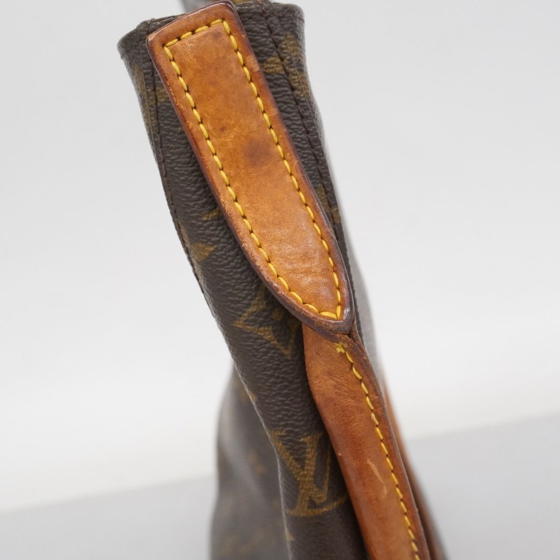 Van Cleef & Arpels Fleurette Ring - 12