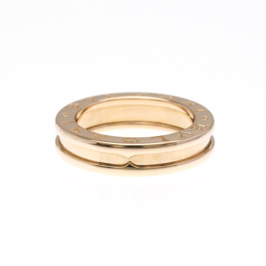 Bvlgari B.zero1 Pink Gold (18K) Fashion No Stone Band Ring Pink Gold: --- Catalog ---Category: SizeWidth: 4.7mm / 0.19''Weight: 6.9g / 0.24oz.JP Size: 9US Size: 4 3/4Brand Size: 49Category: DesignType: Band ringColor: Pink goldMetal: GoldStone: No StoneStyle: FashionGen