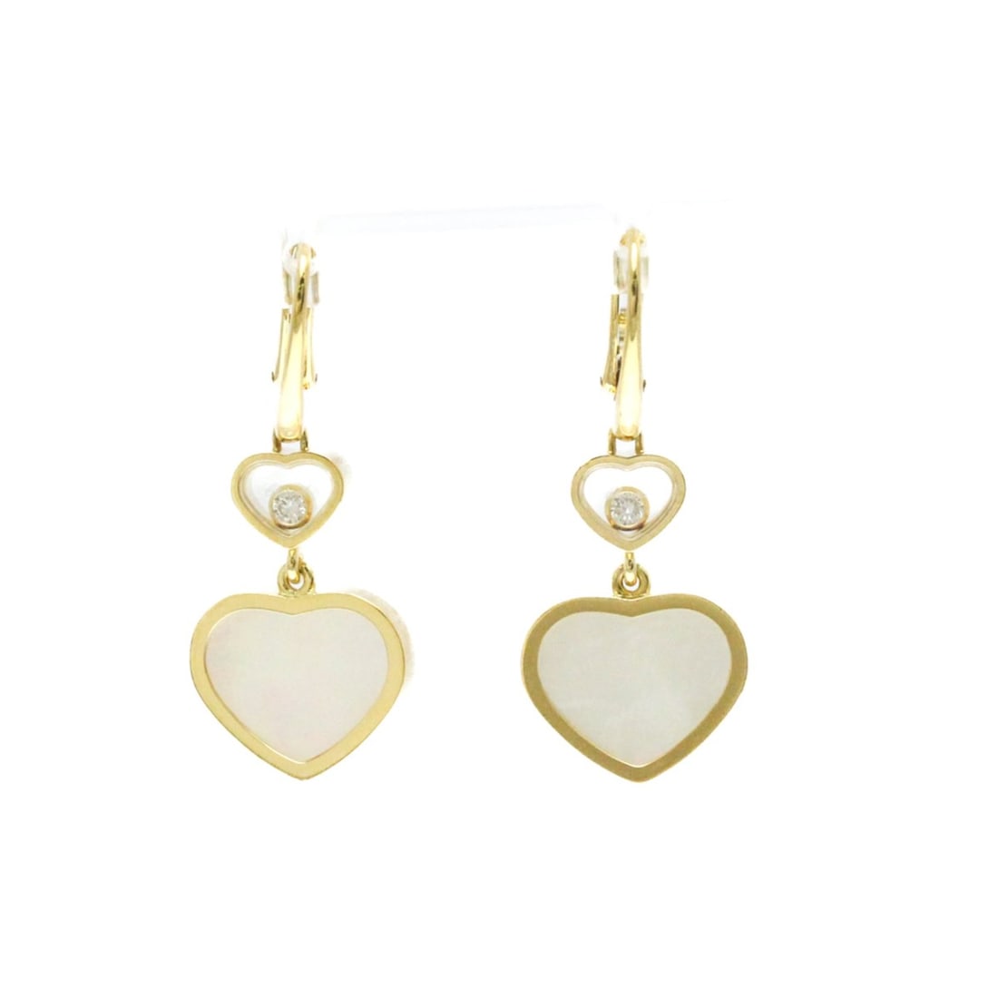 Chopard Happy Heart Diamond Earrings 837482 Diamond,Mother Of Pearl Yellow Gold (18K),Mother Of: --- Catalog ---Category: SizeWeight: 6.6g / 0.23oz.Size (HxWxD): 34.00mm x 14.00mm / 1.34'' x 0.55''Category: DesignType: Drop earringsMetal: GoldStone: Diamond, Mother of pearlStyle: FashionGender: M