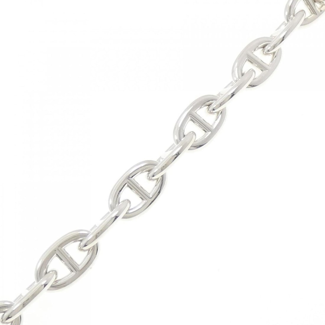 Hermes Chaine d'Ancre TGM Bracelet: --- Catalog ---Category: SizeWidth: 1.38cm / 0.54''Weight: 104.6g / 3.68oz.Total Length: 21cm / 8.26''Category: DesignType: Charm braceletGender: Women,MenMaterial: Silver 925Category: GeneralLine: Ch