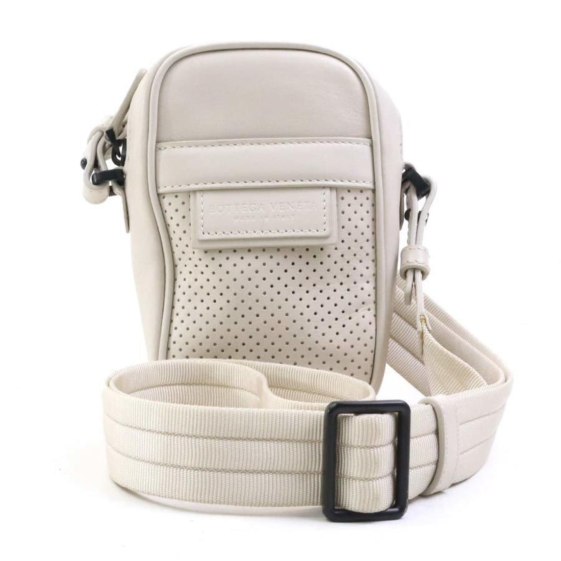 Bottega Veneta Men's Ivory Leather Shoulder Bag e61156a: --- Catalog ---Category: SizeSize (HxWxD): 16cm x 9cm x 5cm / 6.29'' x 3.54'' x 1.96''Category: DesignType: Shoulder bagColor: IvoryGender: Men,WomenMaterial: Leather Category: GeneralBrand: Bottega V