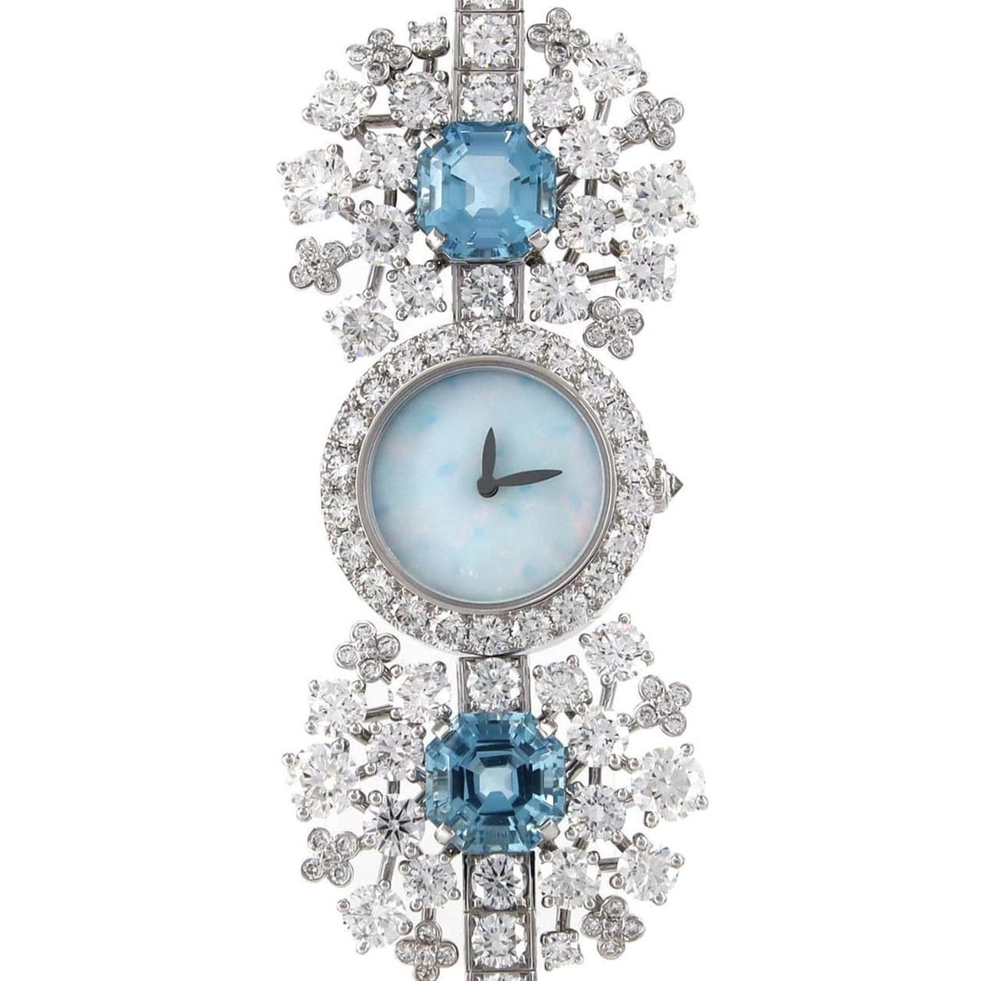Tiffany High Jewelry Watch WG D Bracelet D&2 Aquamarine Quartz Wristwatch: --- Catalog ---Category: SizeWrist Size: 16cm / 6.29''Case Diameter: 19.5mm / 0.77''Category: DesignType: WristwatchGender: WomenMaterial (Band): White goldMaterial (Case): White goldCategory: General