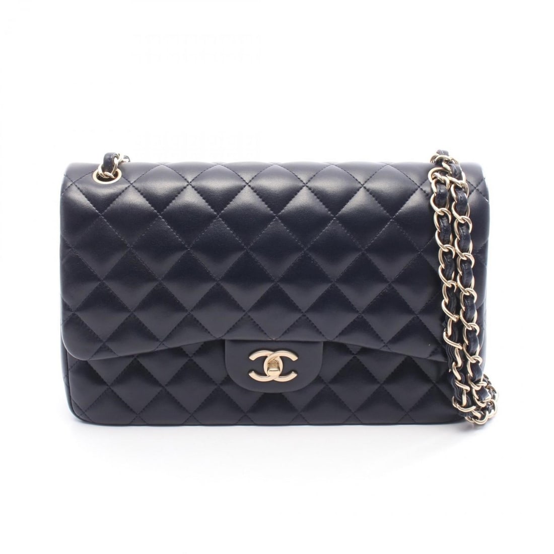 CHANEL Deca Matelasse 30 Classic Large Double-Flap Shoulder Bag in Lambskin, Navy Blue, A58600: --- Catalog ---Category: SizeSize (HxWxD): 20cm x 30cm x 9cm / 7.87'' x 11.81'' x 3.54''Category: DesignType: Shoulder bagColor: NavyGender: WomenMaterial: Leather Leather/Fur Type: LambskinCategory: