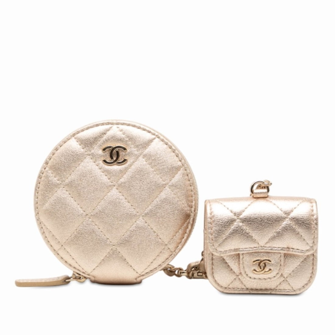 Chanel Coco Mark Matelasse Wallet/Coin Case AirPods Gold Leather Women's CHANEL: --- Catalog ---Category: SizeSize (HxWxD): 10cm x 10cm x 1.5cm / 3.93'' x 3.93'' x 0.59''Category: DesignType: Coin purse/coin caseColor: Beige goldGender: WomenMaterial: Leather Category: GeneralBran