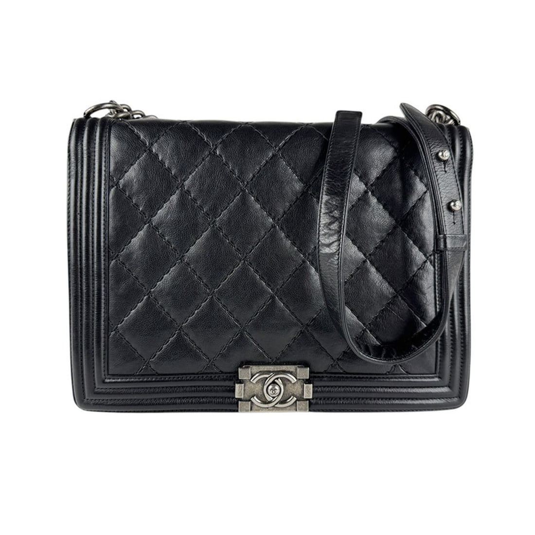CHANEL Boy Chanel Shoulder Bag, Leather, Black, Women's, Z4782: --- Catalog ---Category: SizeSize (HxWxD): 22cm x 29cm x 7cm / 8.66'' x 11.41'' x 2.75''Category: DesignType: Shoulder bagColor: BlackGender: WomenMaterial: Leather Category: GeneralBrand: ChanelCount