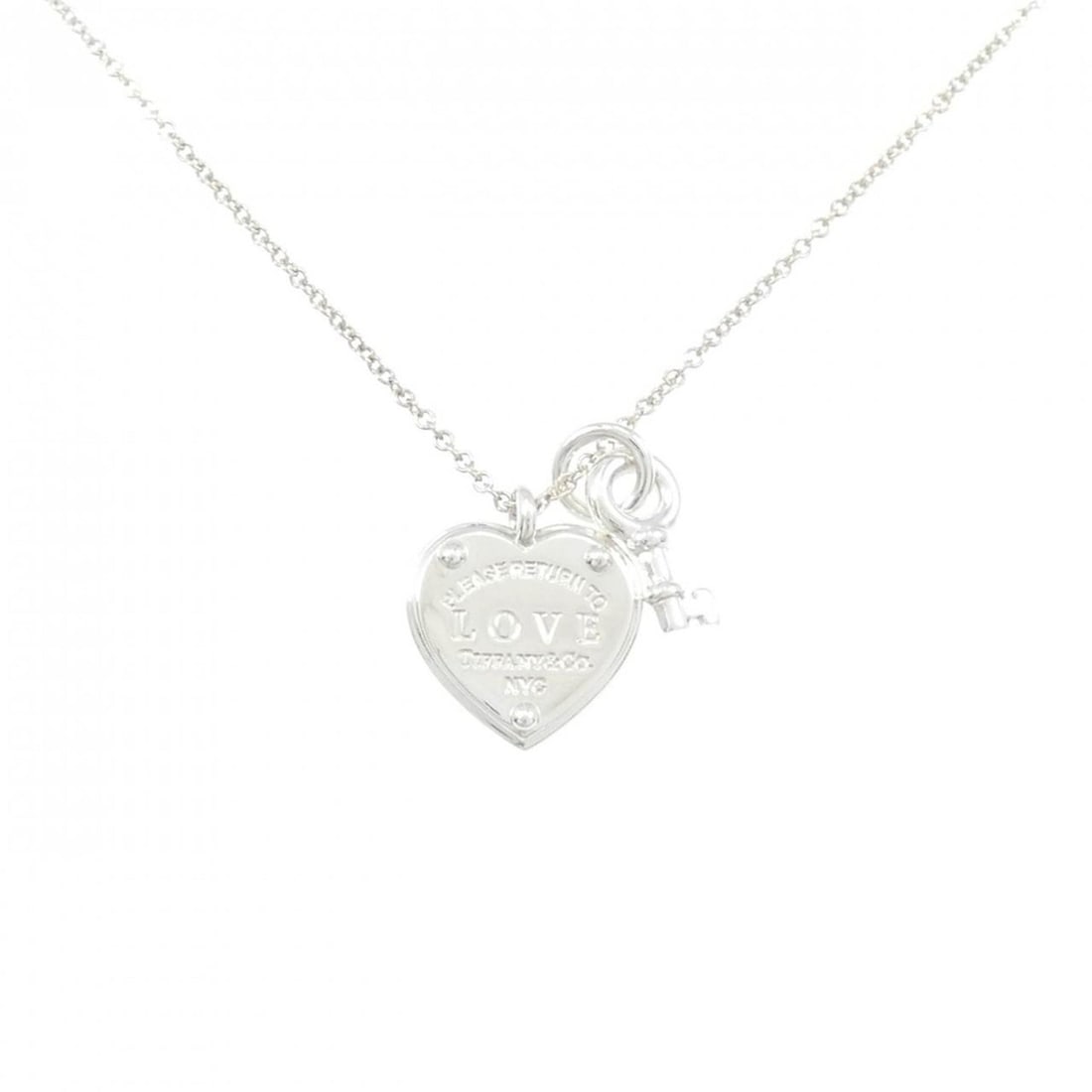 Tiffany Return to Love Heart Tag Key Necklace: --- Catalog ---Category: SizeNeck Circumference: 40 cm - 46 cm / 15.74'' - 18.11''Category: DesignColor: SilverGender: WomenMaterial: Silver 925Pendant Type: PendantNecklace Type: NecklaceCategory: Ge